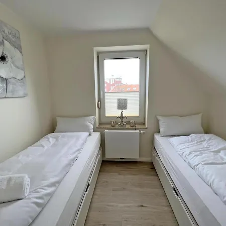 Deichblick 5 In Norddeich- Urlaub Und Meerblick Norden